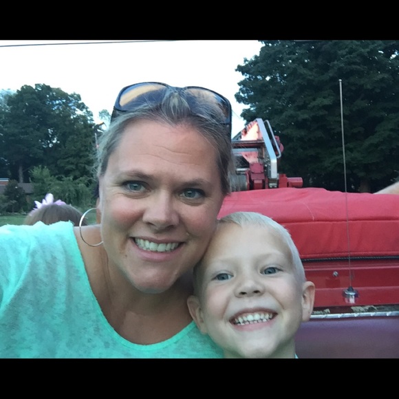 Meet your Posher, Faith - Picture 1 of 1